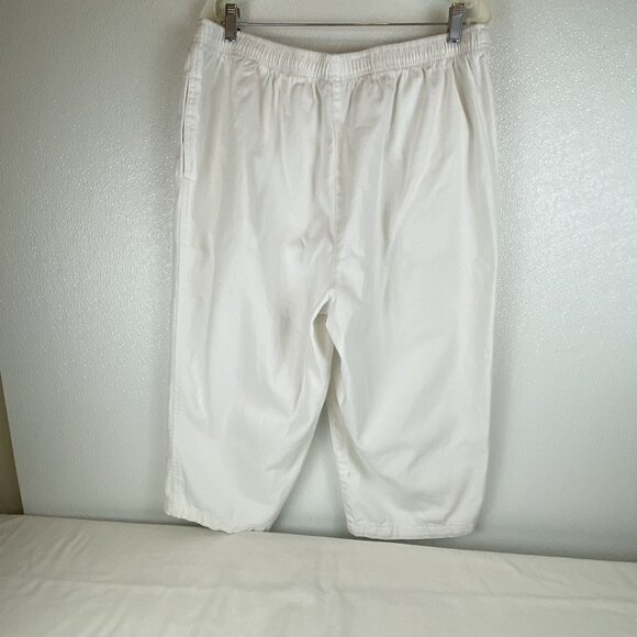 Woman Within Plus Size 22W White Cotton Pull On Elastic Cropped Pants W/ Pockets - Picture 2 of 13